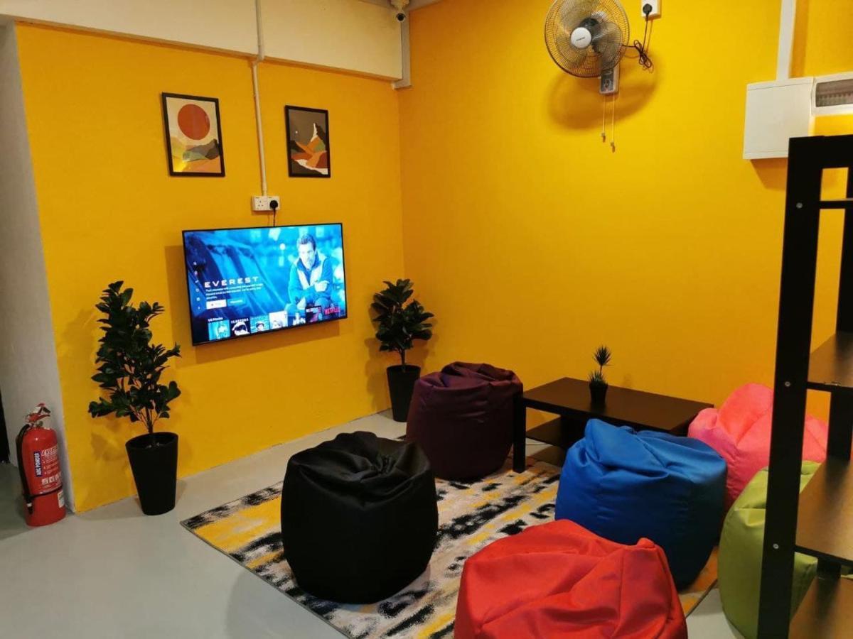 The Cocoon Capsule Hotel Cameron Highlands Exteriör bild
