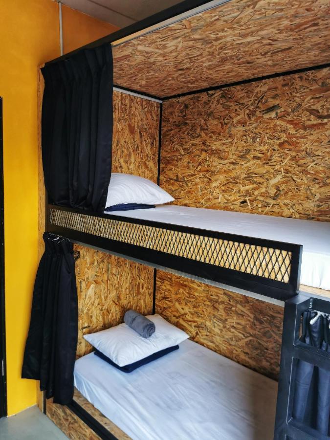 The Cocoon Capsule Hotel Cameron Highlands Exteriör bild