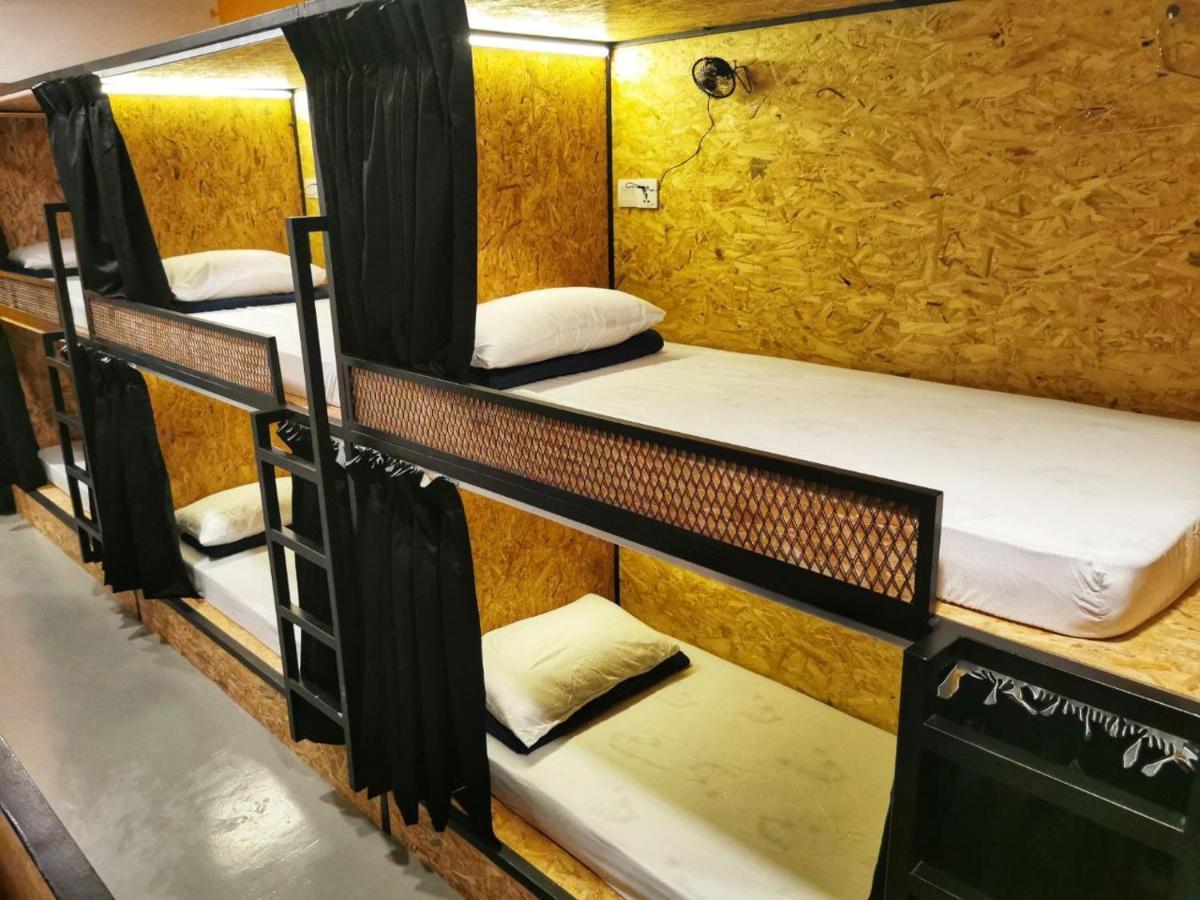 The Cocoon Capsule Hotel Cameron Highlands Exteriör bild